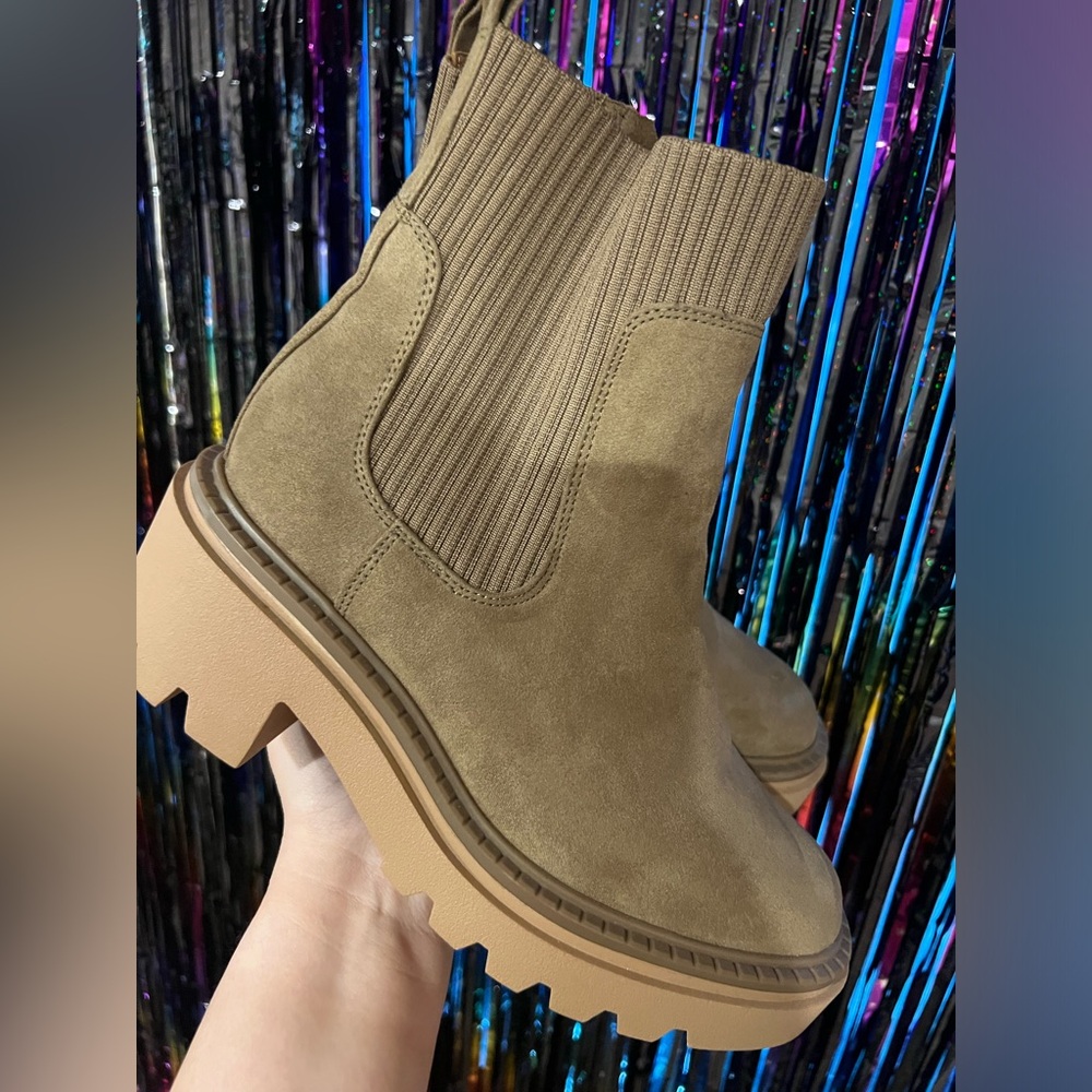Womens size 7 1/2